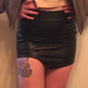 Faux stretch leather mini